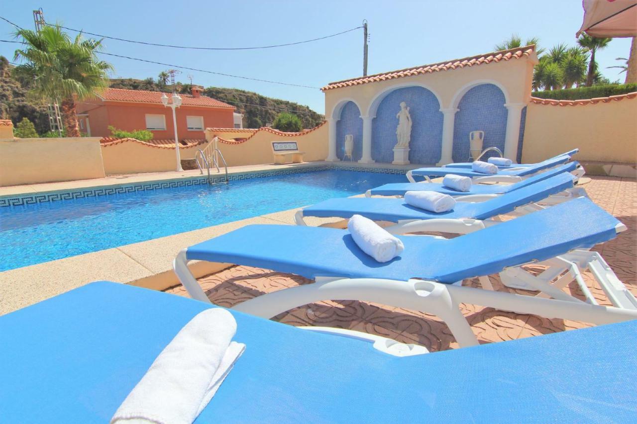 Villavenus Calpe Luaran gambar