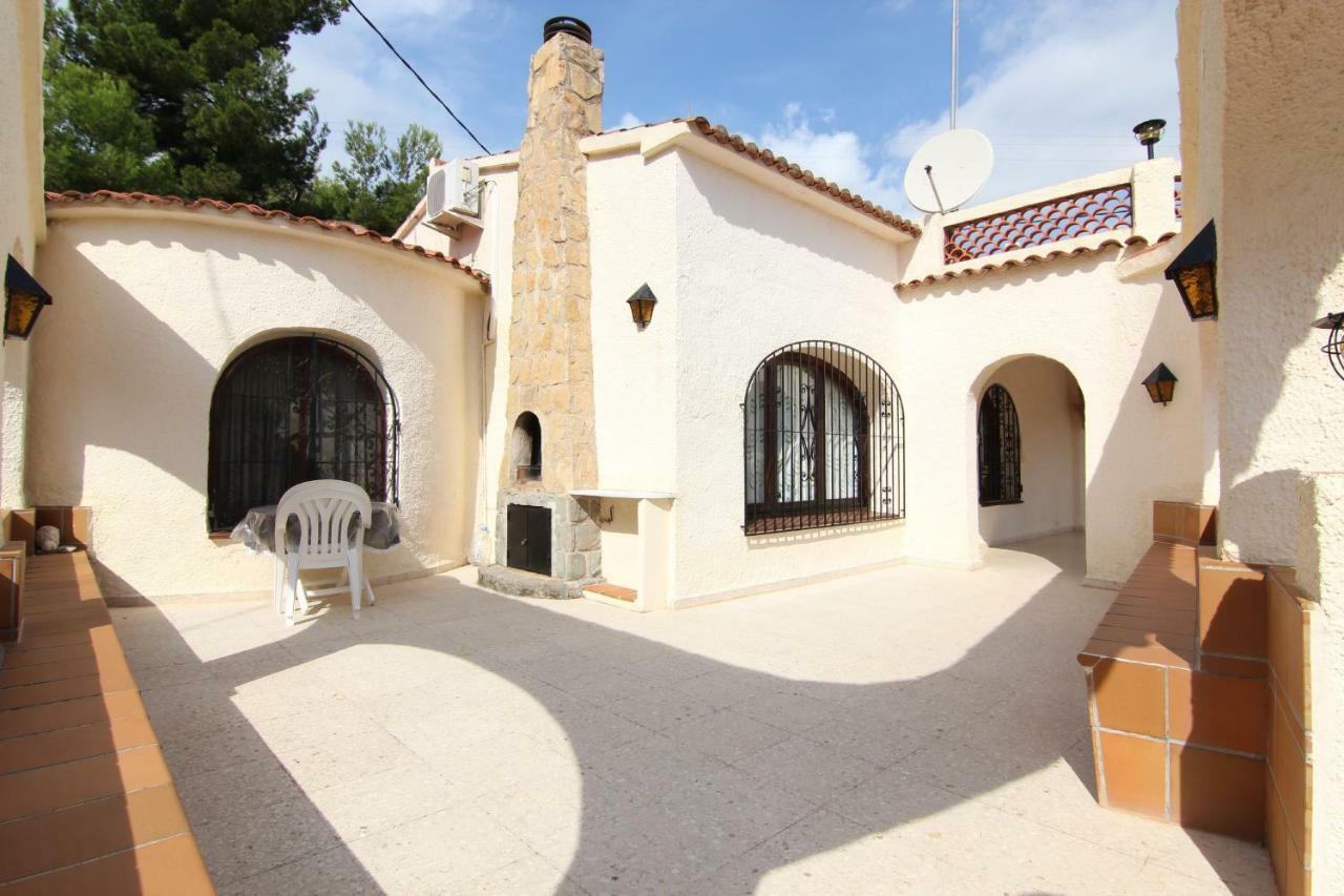 Villavenus Calpe Luaran gambar